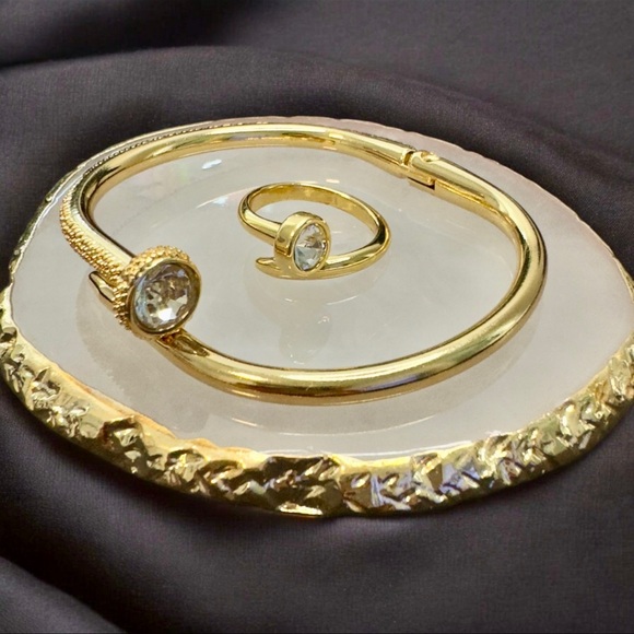 Inspired Ring - Picture 3 of 3